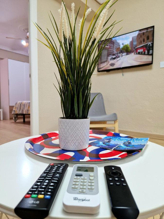 Vive Valencia Con Playa Y Metro Cerca Apartment ภายนอก รูปภาพ